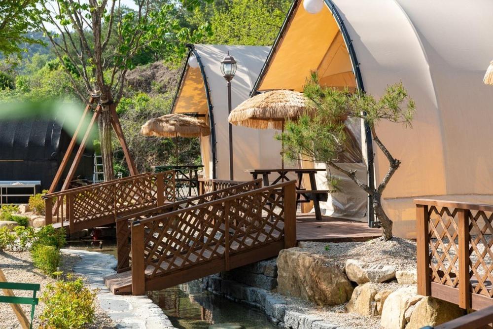 Hotel Inje Naerincheon Glamping Exterior foto