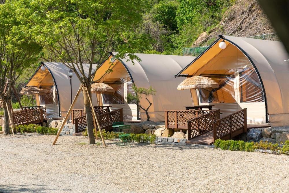 Hotel Inje Naerincheon Glamping Exterior foto